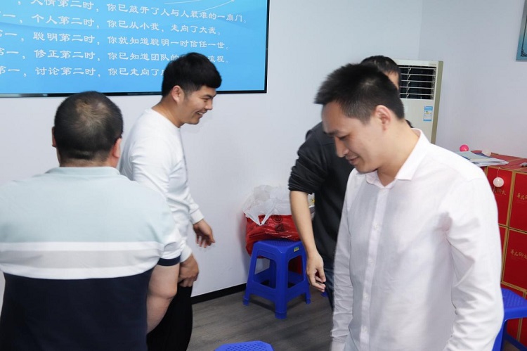 华邦瀛集团生日会